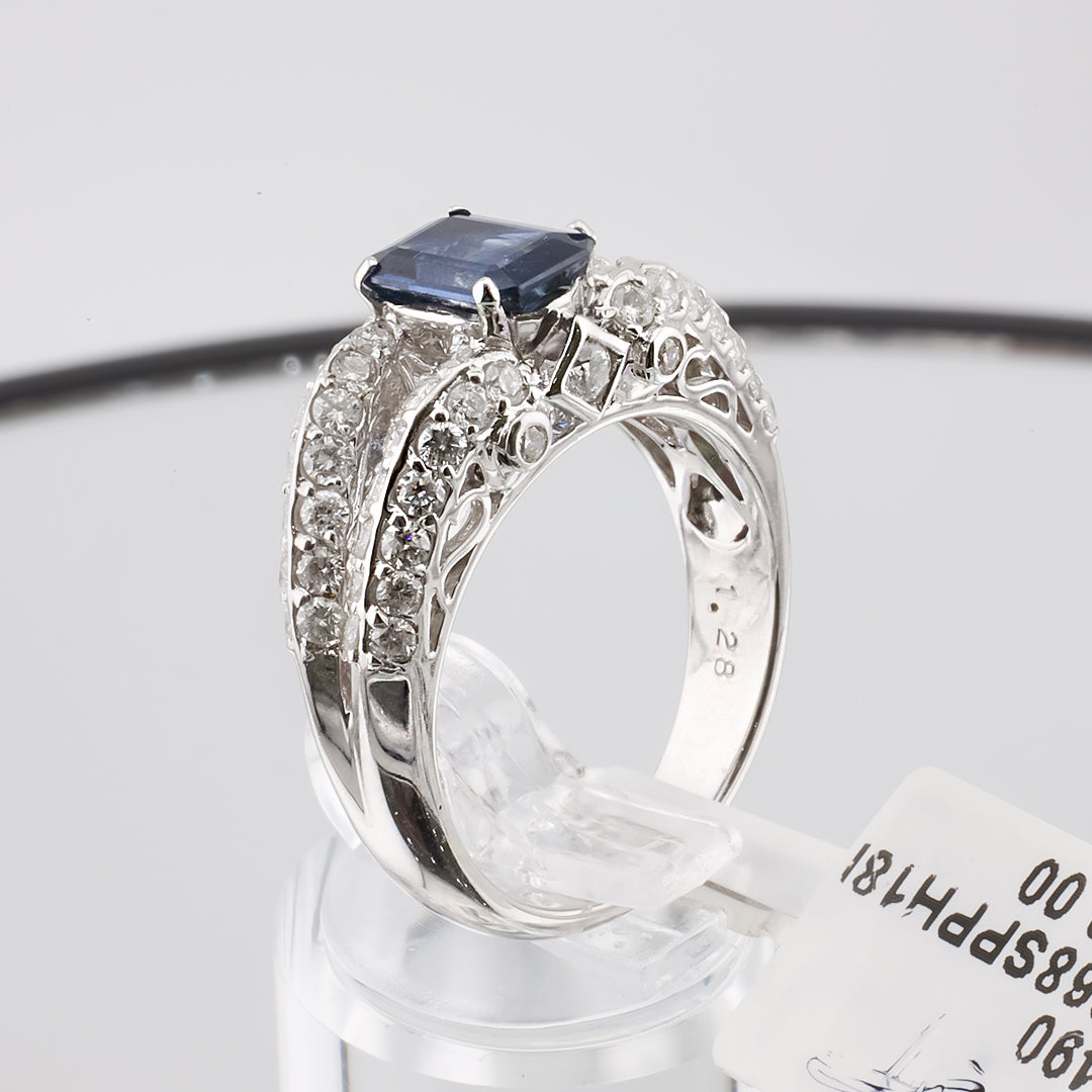 Natural Sapphire Ring - By Saleh Sallom - Saleh Sallom